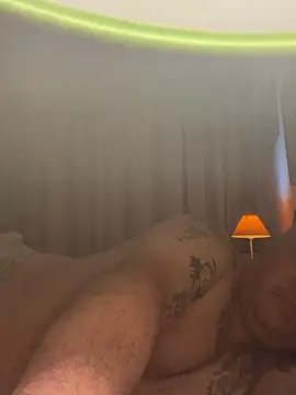Russirayu's Live Sex Cam Show