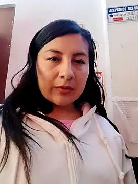 lunna_07's Live Sex Cam Show