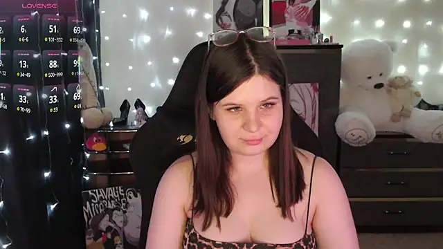 AmyVibess Scopata In Culo page 16