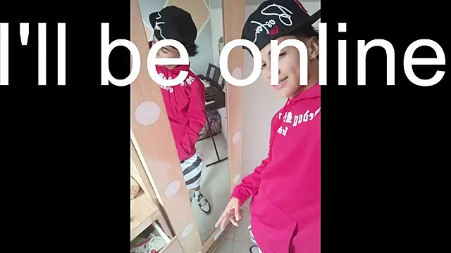 axell_whisper's Live Sex Cam Show