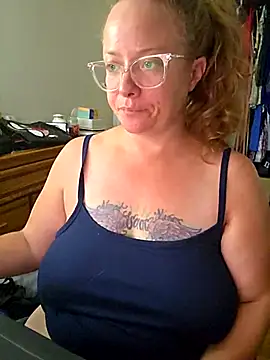 julimonroe's Live Sex Cam Show