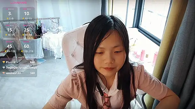 美女Lena-yyds在线直播