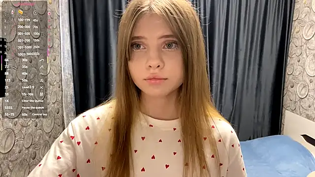 CarolinePepper's Live Sex Cam Show