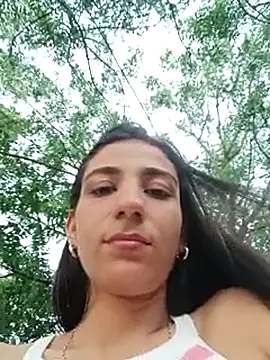 -juicy_'s Live Sex Cam Show