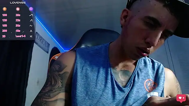 Adam_Hudsond's Live Sex Cam Show