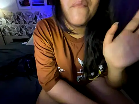 warmyii's Webcam Show