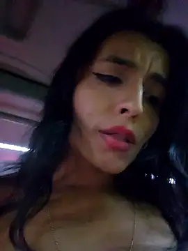 AliishaPss online webcam