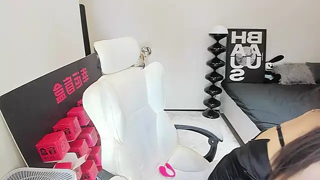 美女bdbdzs在线直播