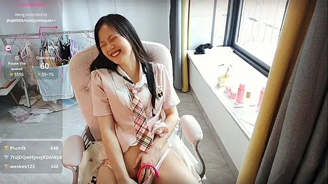 美女Lena-yyds在线直播