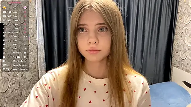 CarolinePepper online webcam
