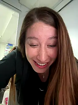 roouse's Live Chat Room