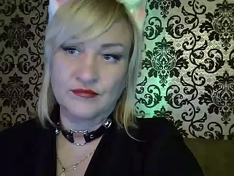 Pavuhi's Live Sex Cam Show