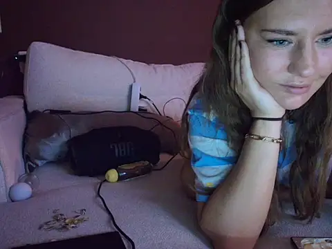 Nina24 online webcam