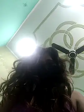 kritika12345's Live Sex Cam Show