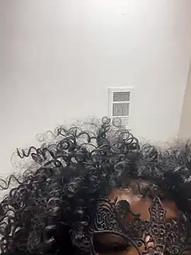 juicythic's Live Sex Cam Show