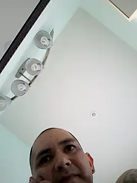 NewKing100's Webcam Show