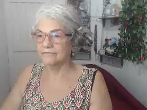 FunnyGrandma Latinas page 4