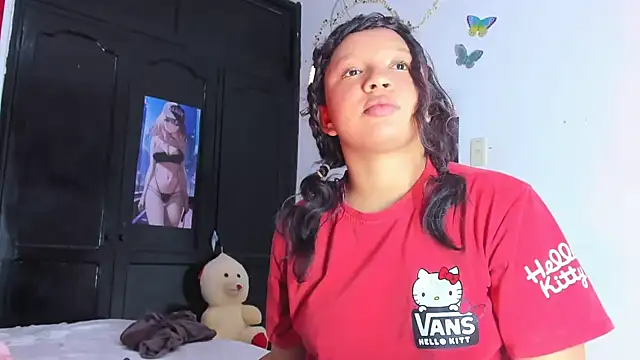 Emily_Coper18 Latinas page 14