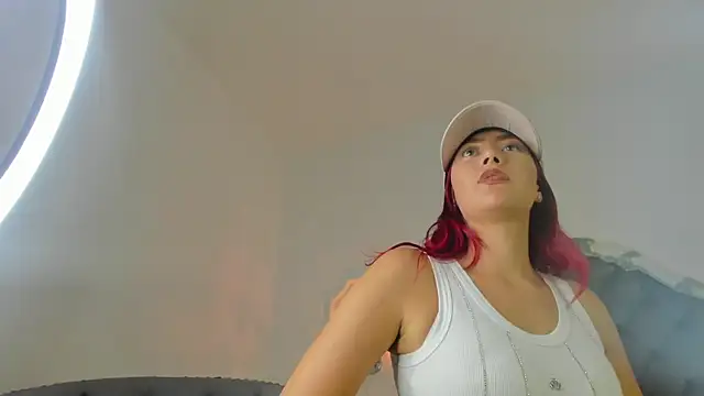 Meduza28_ Latinas page 14