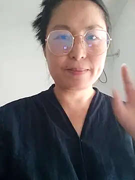 美女chengcheng12在线直播