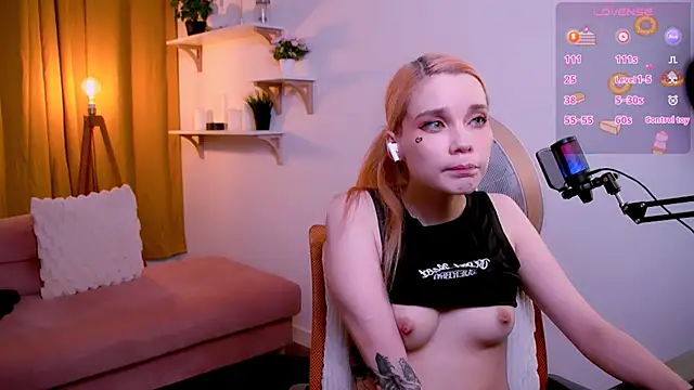 Alissa_Kitty's Webcam Show