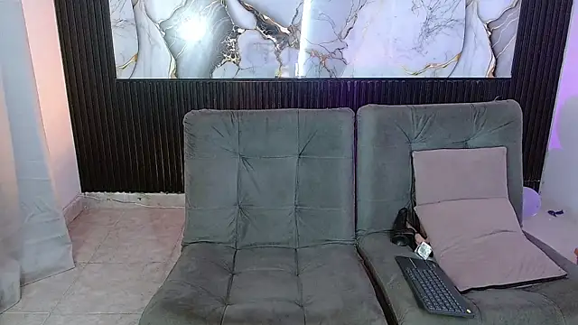 zou_haila webcam