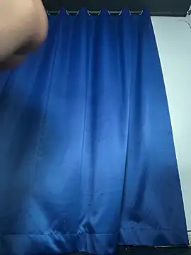 zui_lu's Stripchat show and profile