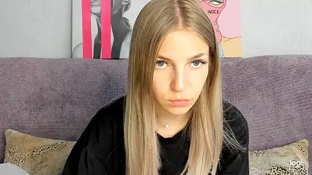 HitGyrl webcam