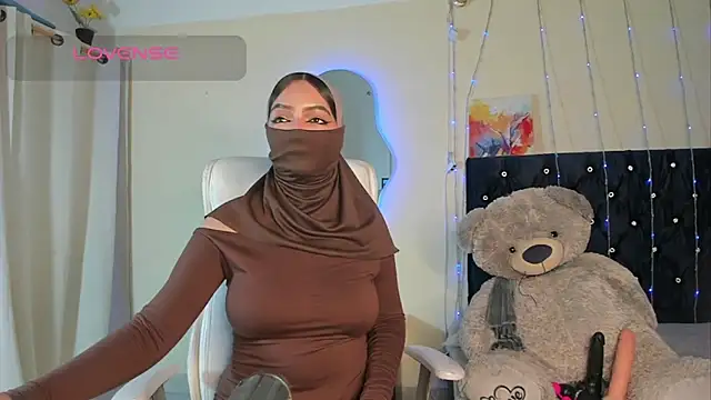 dana-alabi - Dana-Alabi's free webcam - UK Sex Cams
