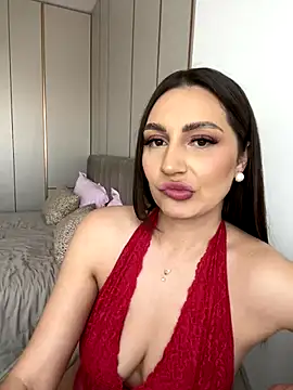 Webcam Model (claraxjoyy)  is live.Free join now!