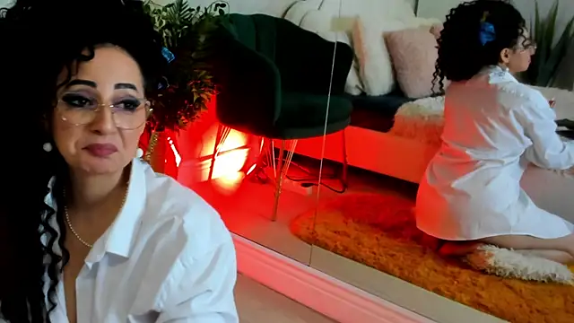 anissia_teaser webcam