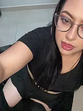 MileyGia webcam