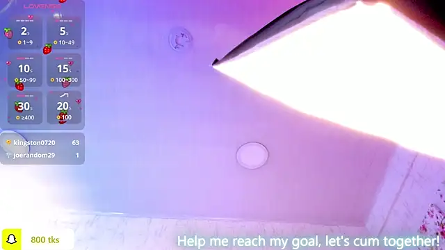 ZoeBenneti webcam