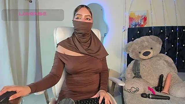 dana-alabi - Dana-Alabi's free webcam - UK Sex Cams