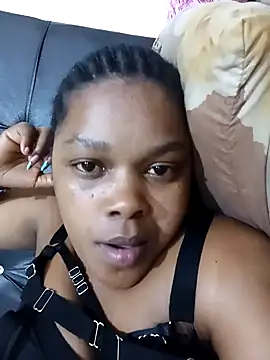 BigbootyNickyx webcam