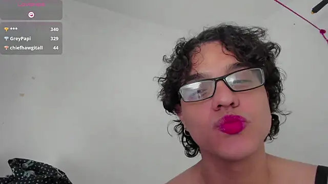 Diane_blossom webcam