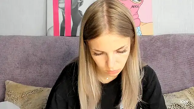 HitGyrl webcam