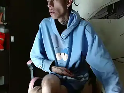 skinny_boy_saint webcam