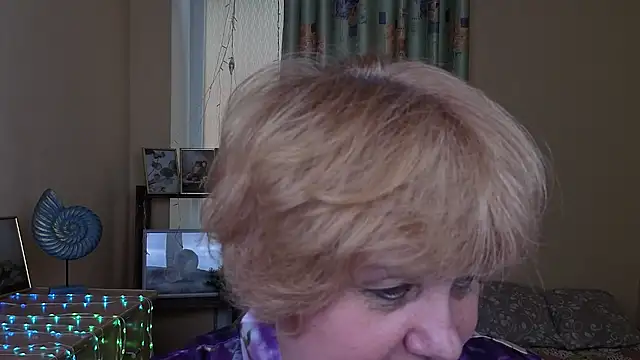 Casey_tint webcam
