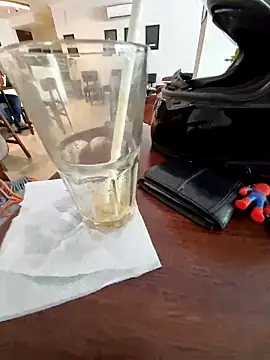 YoursThickDick webcam