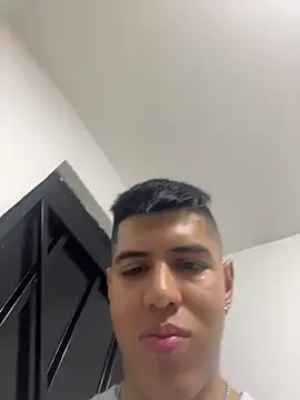 Angel_Khouri webcam