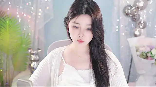 Qiaoqiao_ webcam