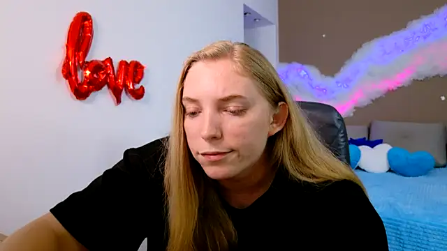 LunaSloan webcam