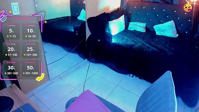 MIABOOBS__ webcam