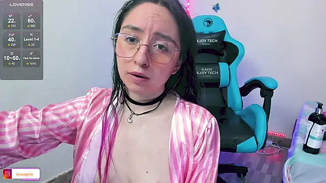 Julieta_Shelby webcam