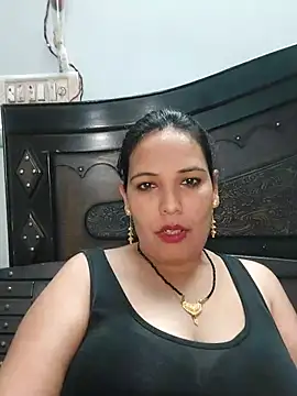 Poojabhabi101 webcam