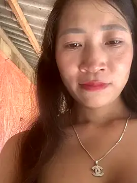 Webcam Model (ThiHa003)  is live.Free join now!