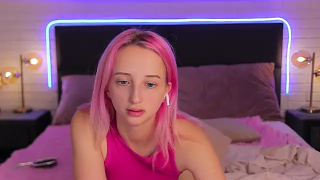 Selena_Lily webcam
