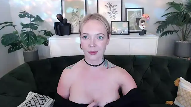 Natalee_Love webcam