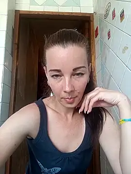 Adeline3302 webcam